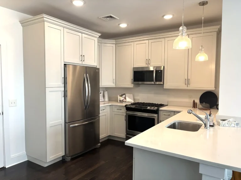 613 Marina Pointe Interior