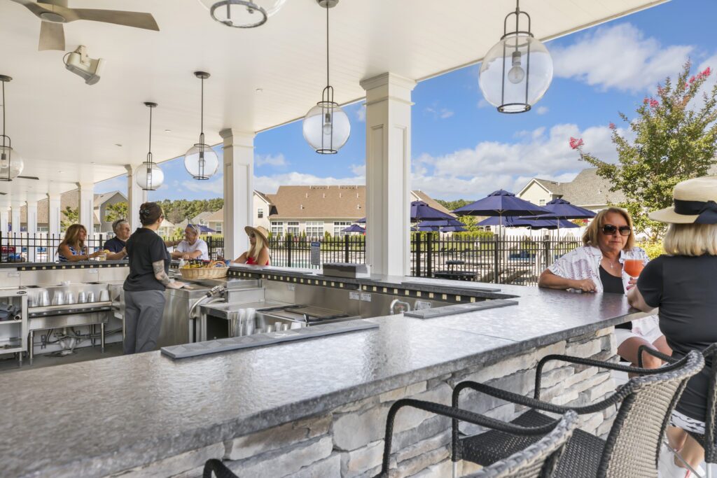 Outdoor Pool Bar at Country Pointe Meadows
