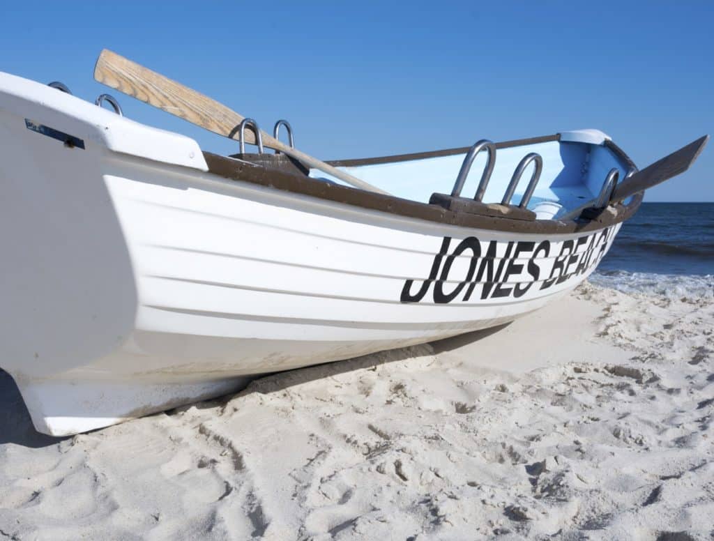 Meadowbrook Pointe East Meadow Jones Beach boat