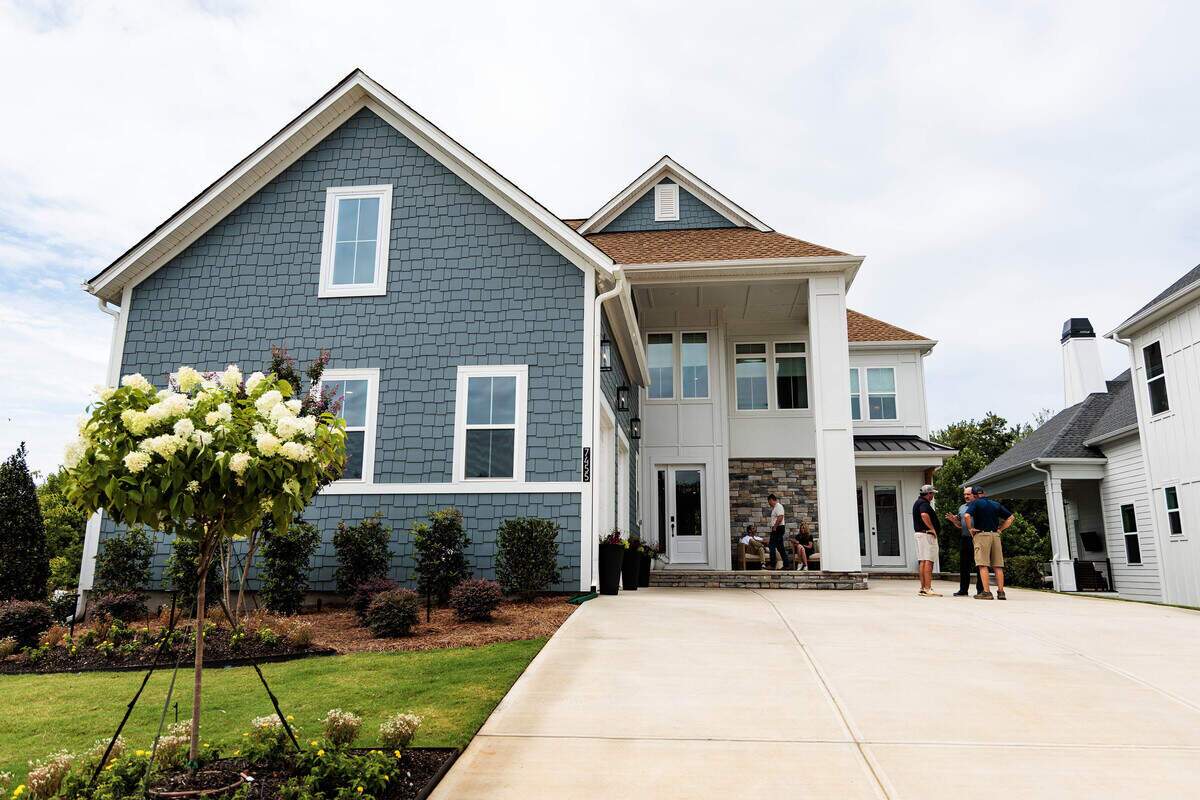 Lakeside Pointe will include 215 custom homes near Lake Norman in Sherrills Ford.