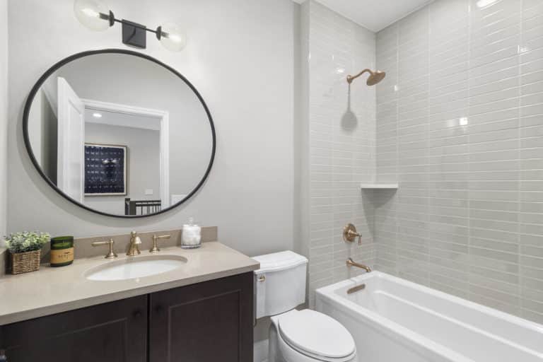Hall Bathroom 1 1650x1100 - View 26, Opens Model Box