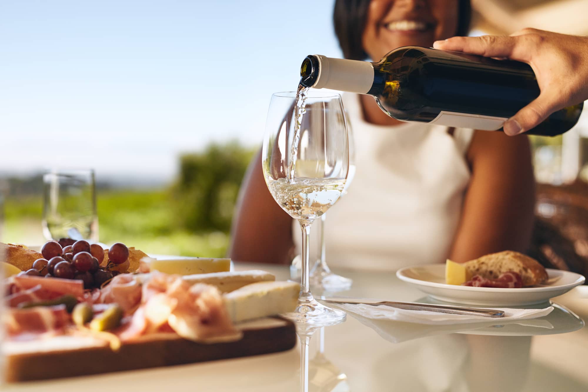 pour wine and cheese