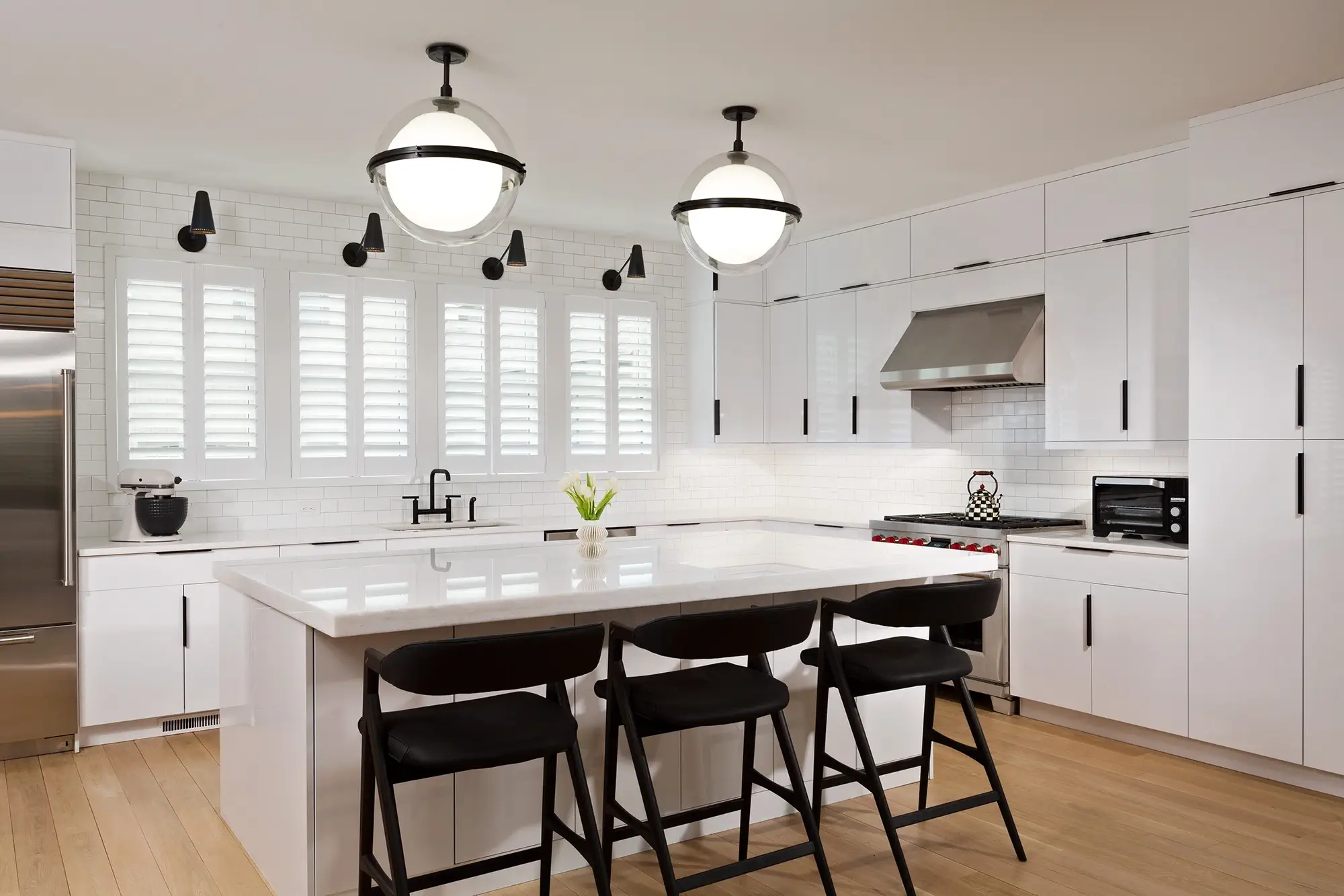 Oak Ridge - Kitchen with Island - View 14