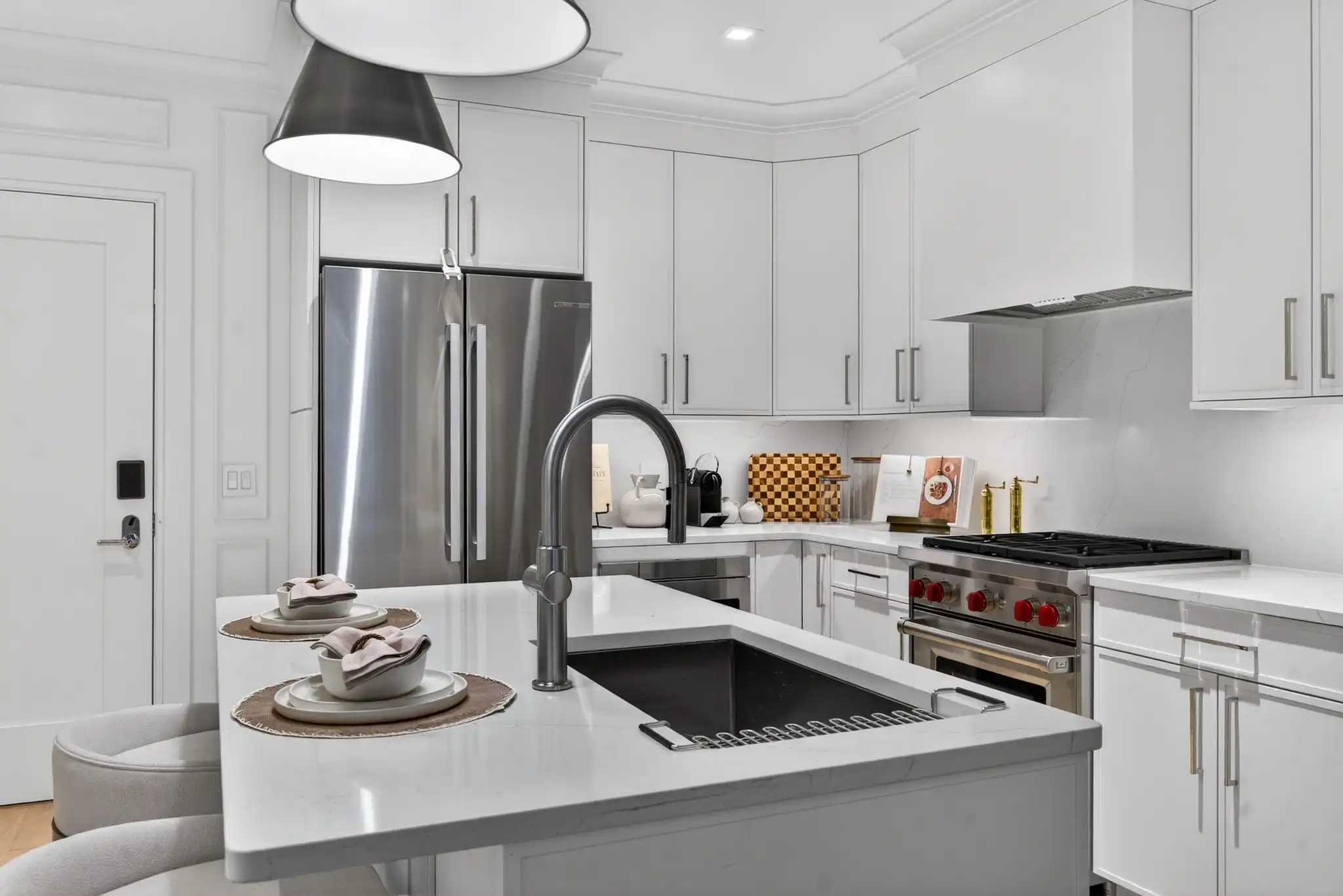 Adelphi B3 Model Kitchen - View 5