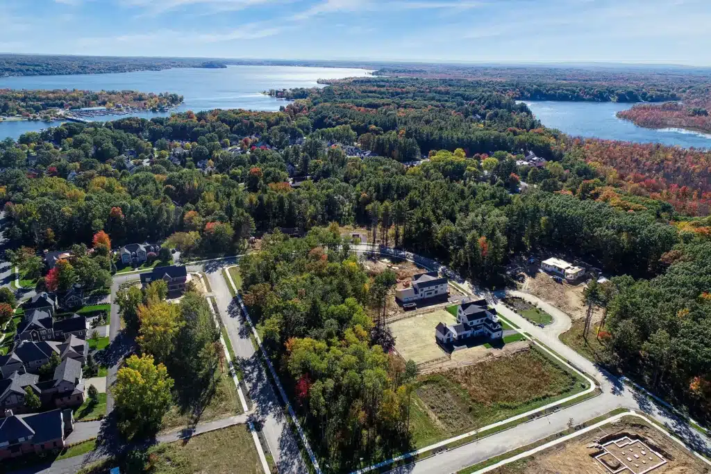Oak Ridge Drone Video looking at the Lake