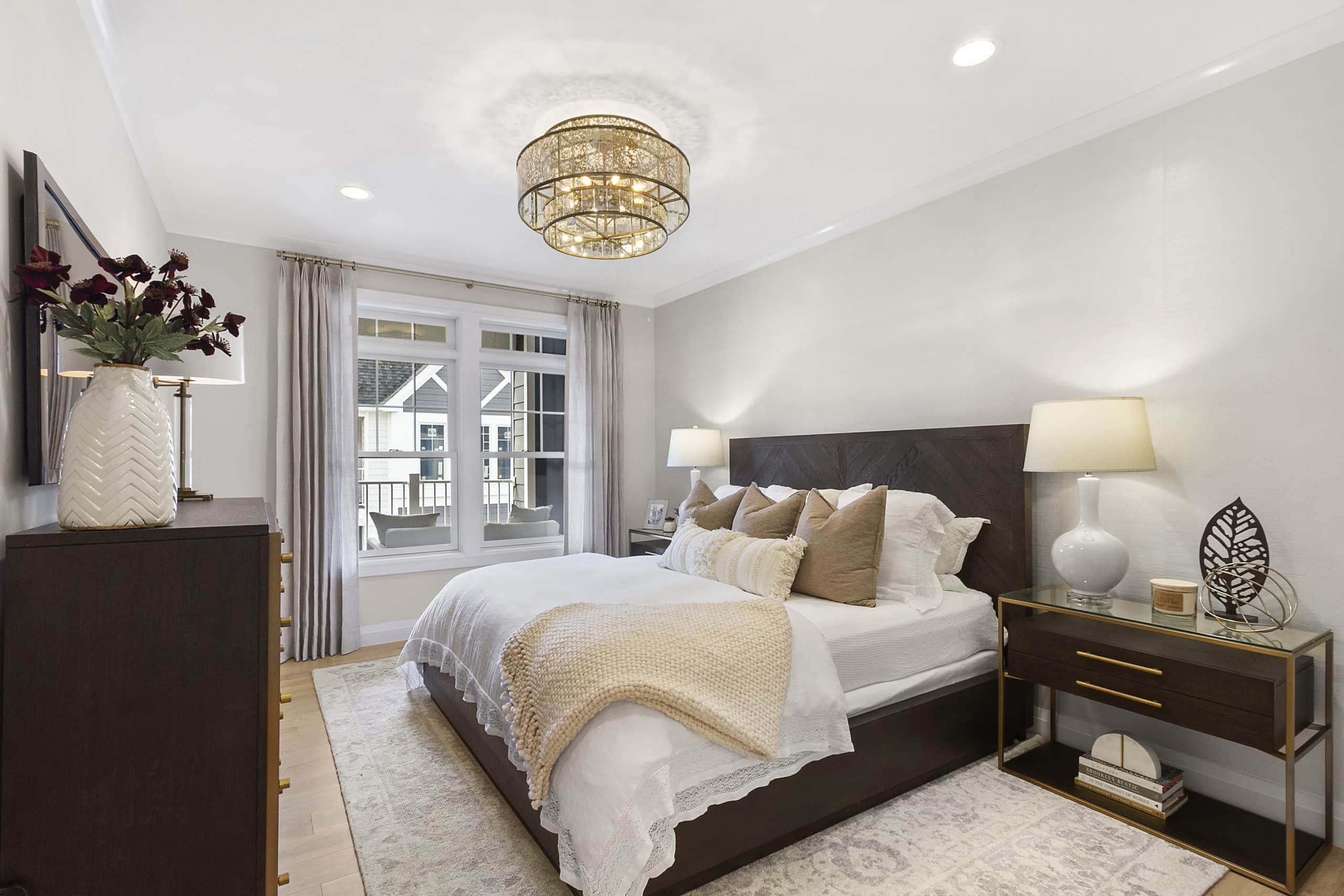 Amherst -Master Bedroom - View 21