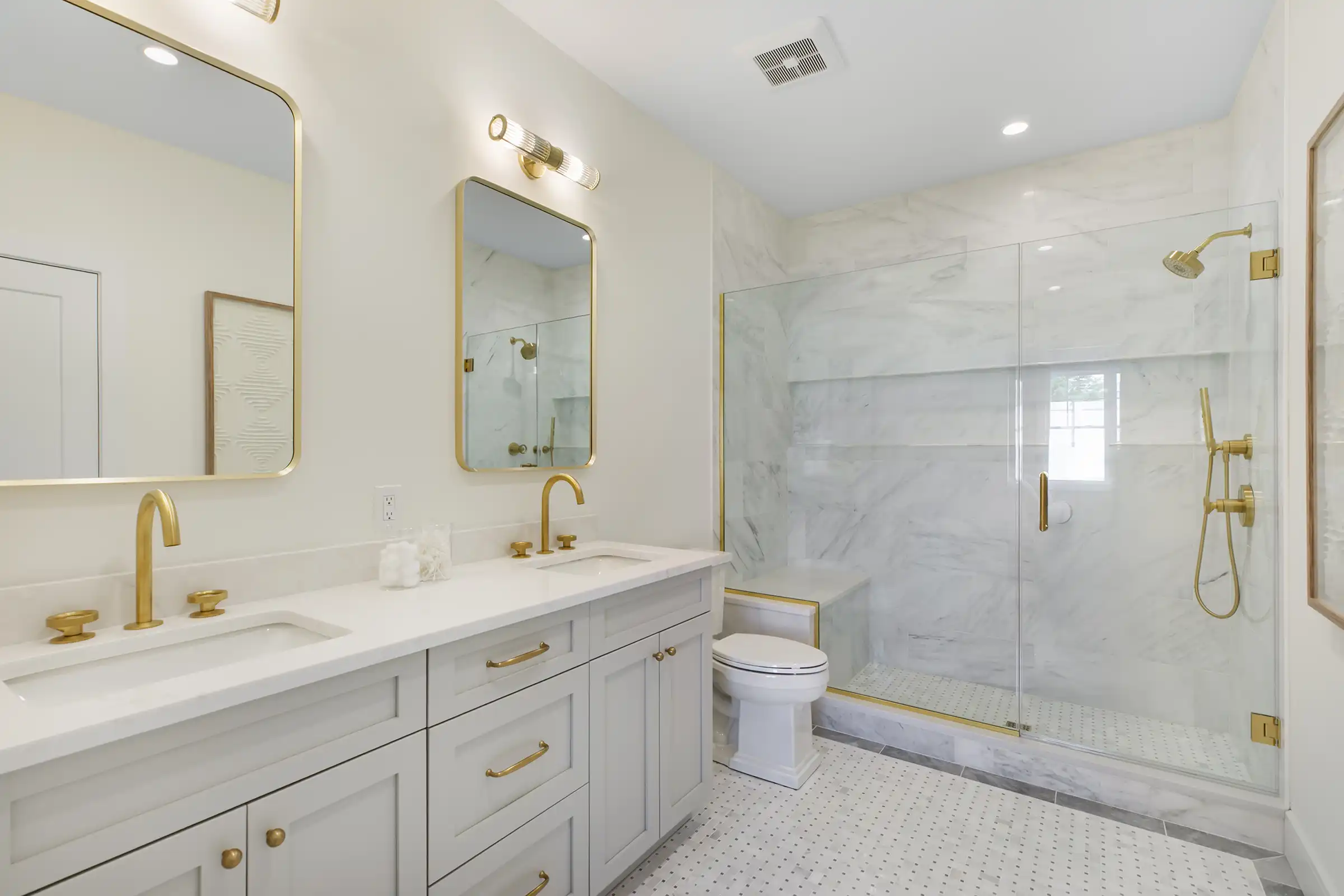 The Aster Bathroom - View 12