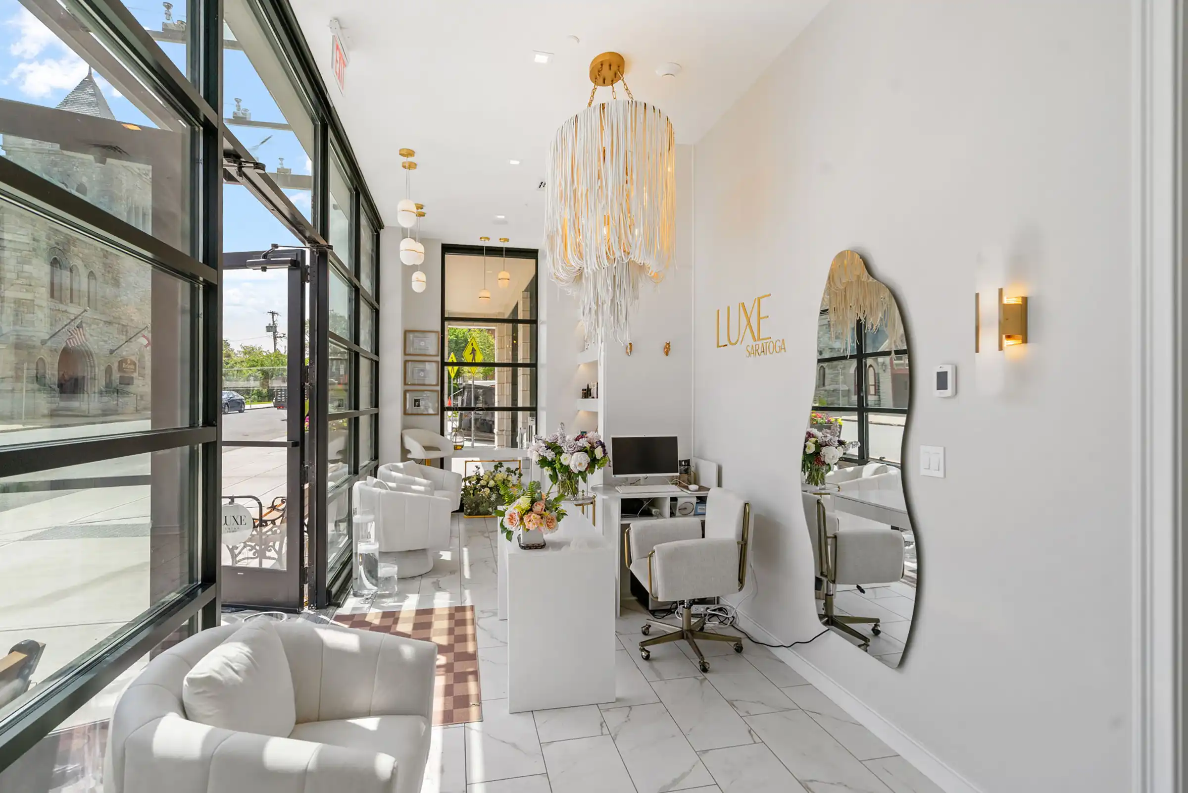  - View 2, Opens Model BoxThe Salon in The Adelphi Hotel