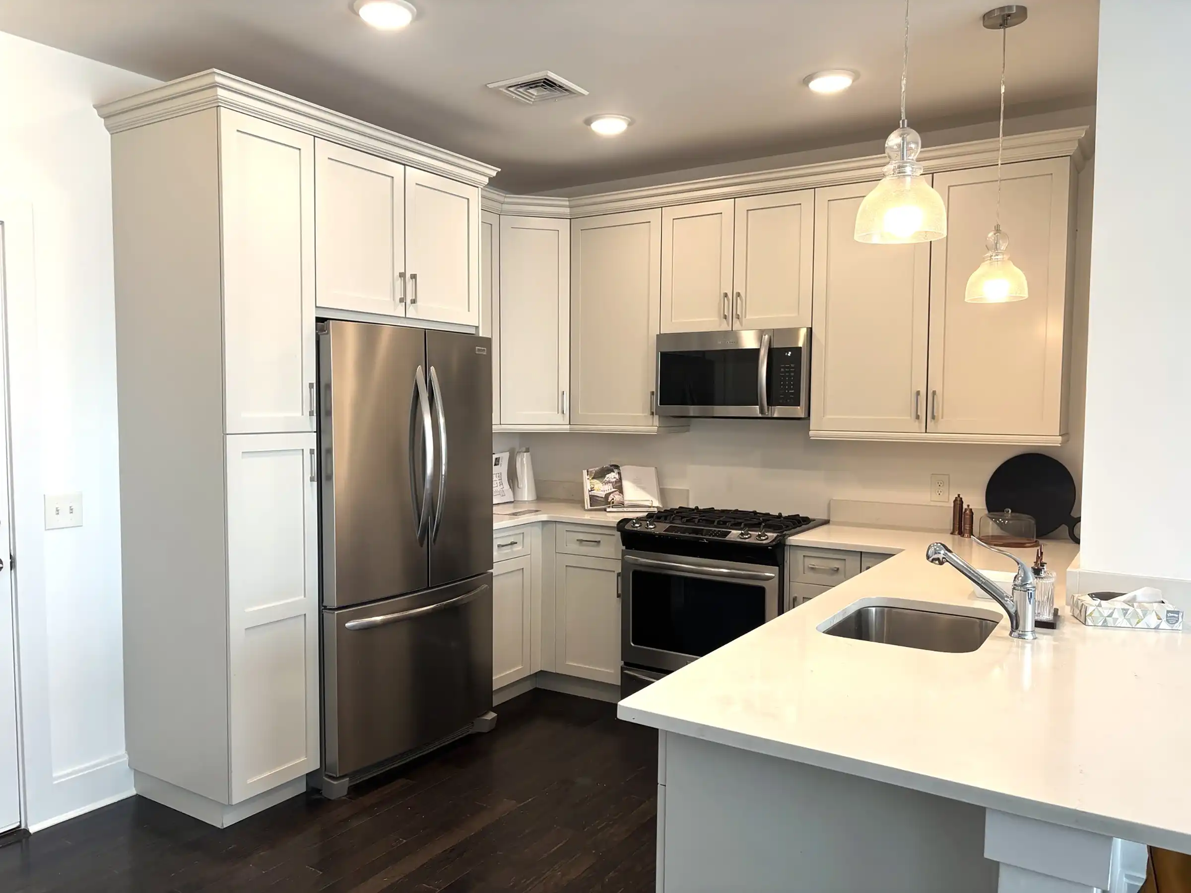 613 Marina Pointe Interior - View 1