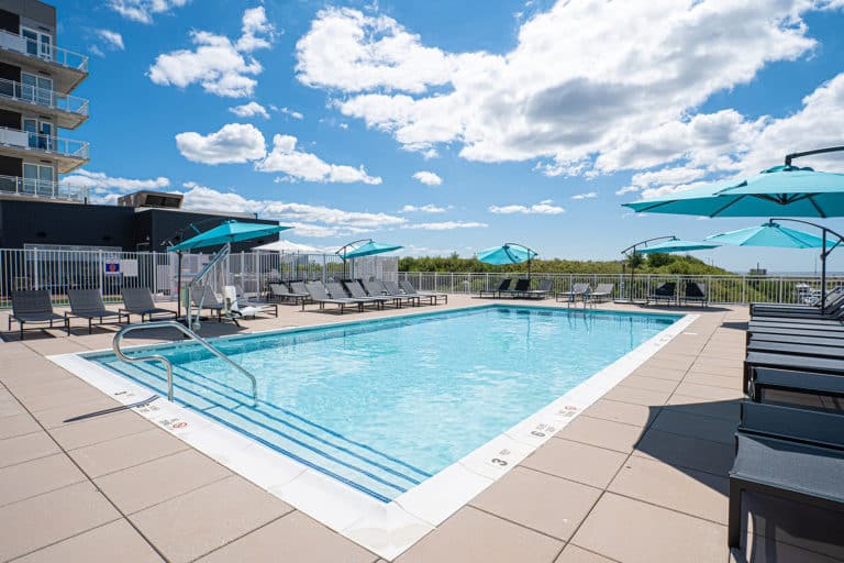  - View 17, Opens Model BoxPool and Deck