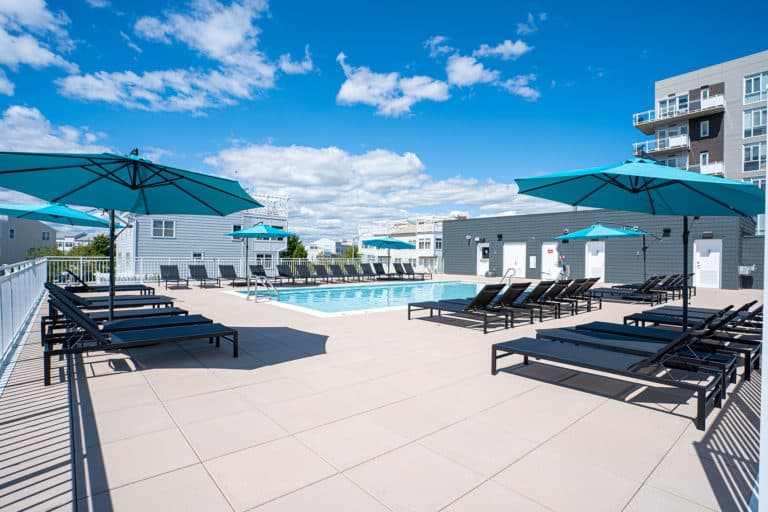  - View 15, Opens Model BoxPool and Deck