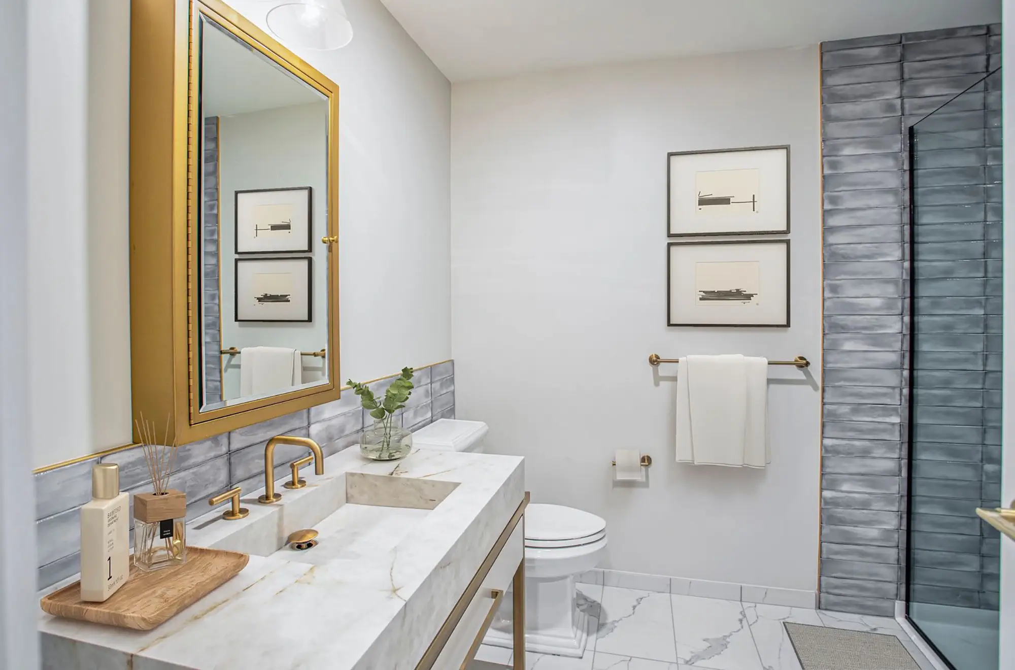 616 Studio Bathroom - View 6