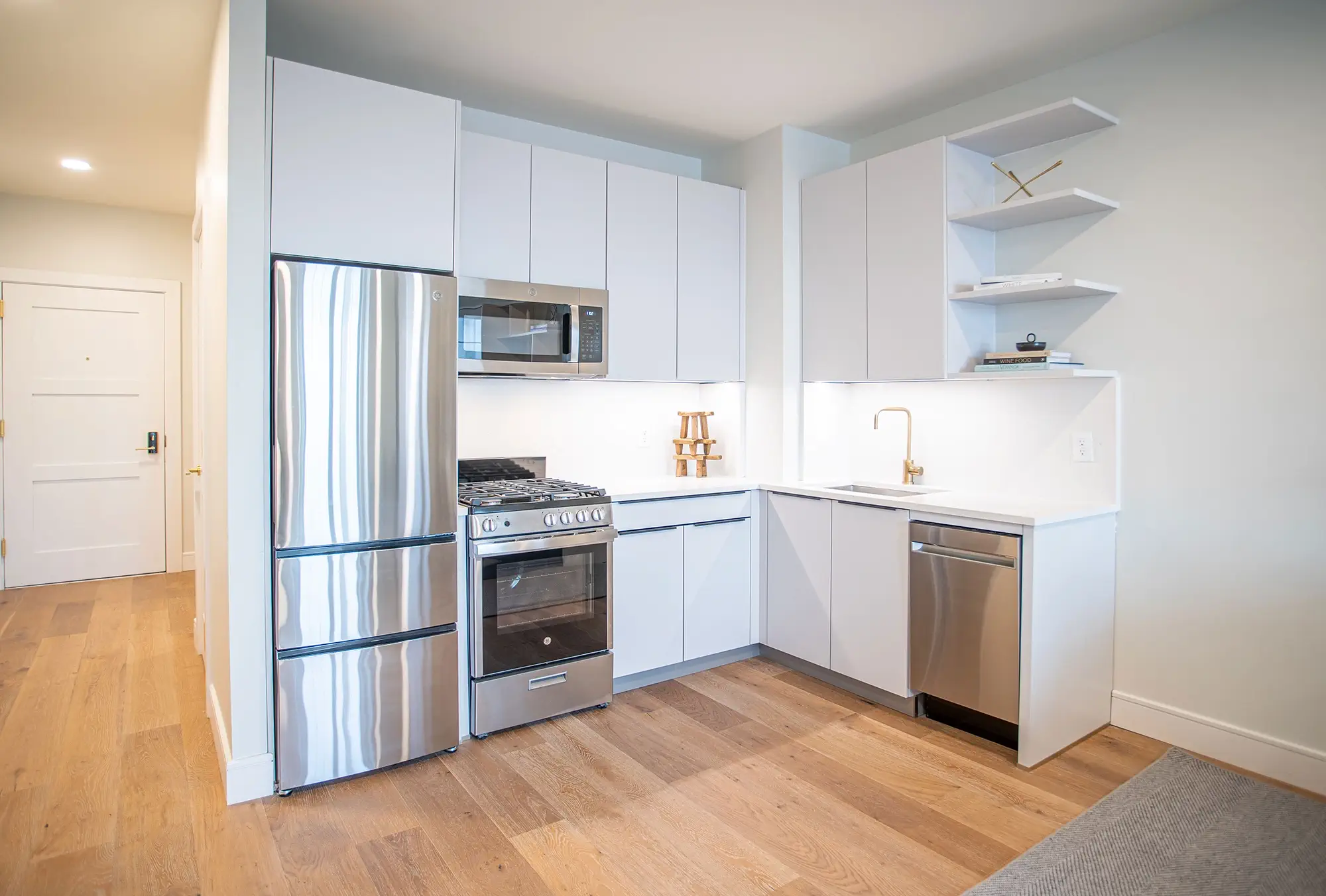 616 Studio Kitchen 2 - View 1