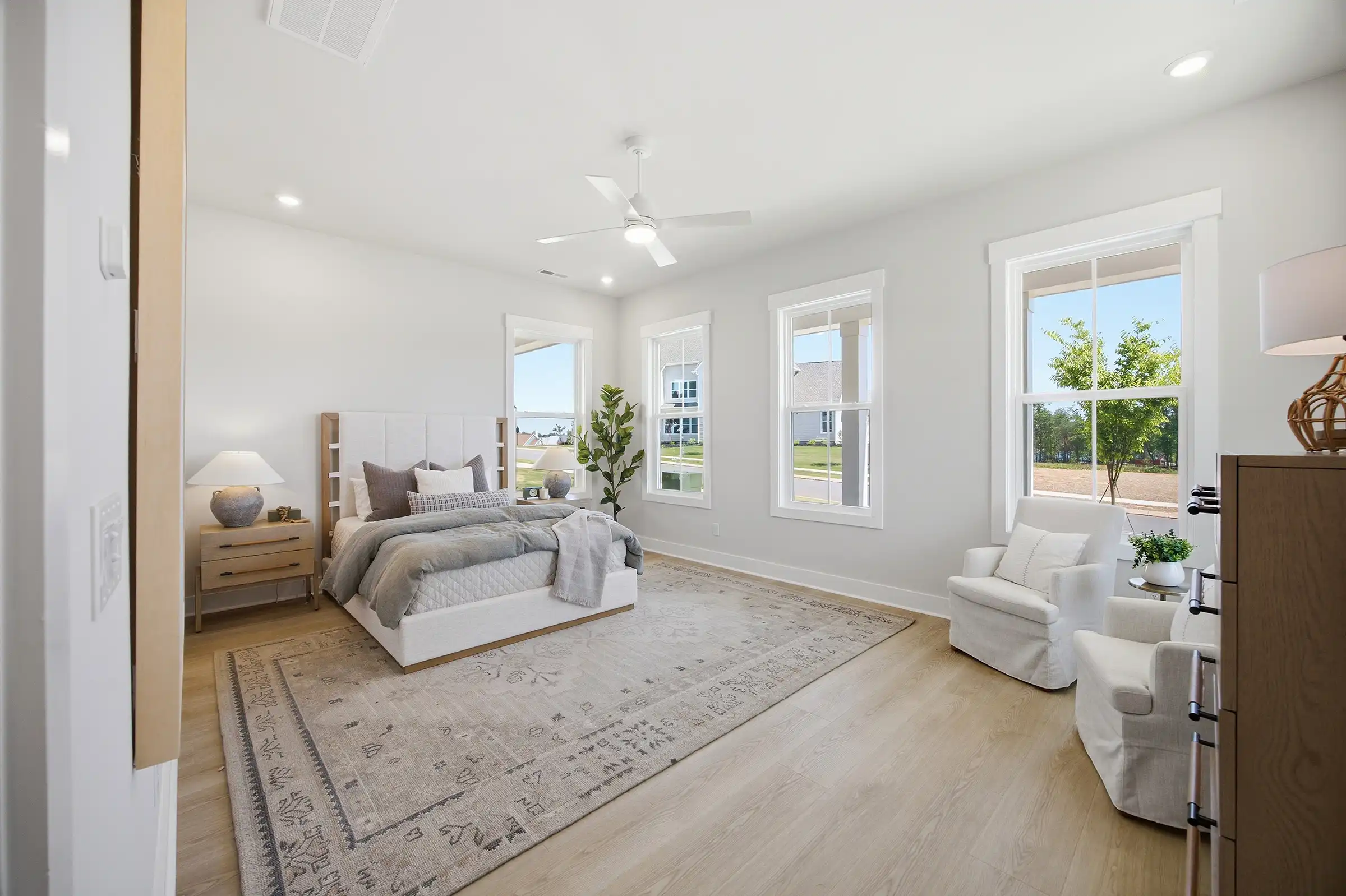- View 7, Opens Model Box7392 Deer Hollow