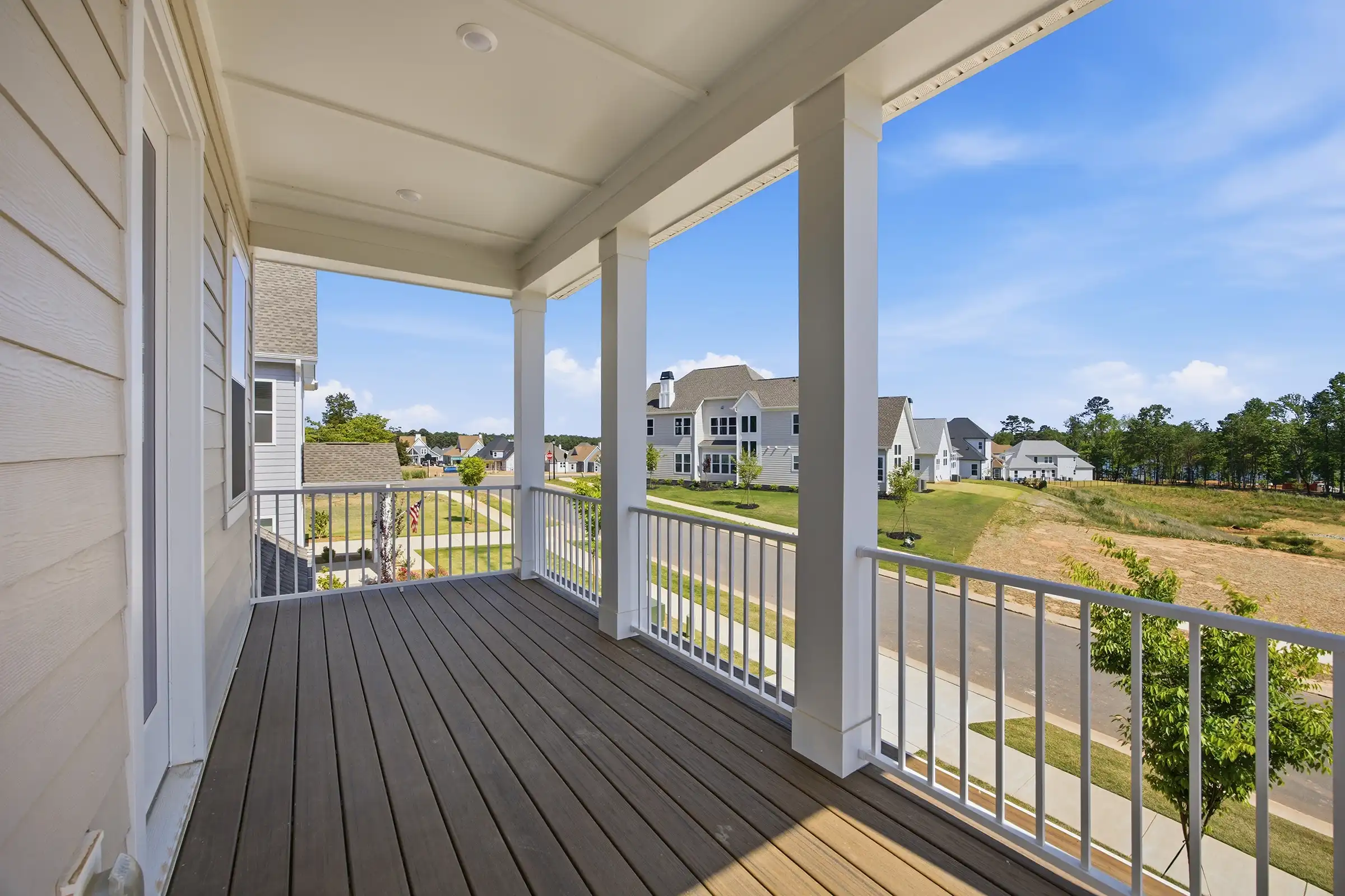 - View 11, Opens Model Box7392 Deer Hollow