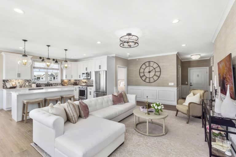 Country Pointe Plainview Condo Suie Cambridge 1 - View 13, Opens Model Box