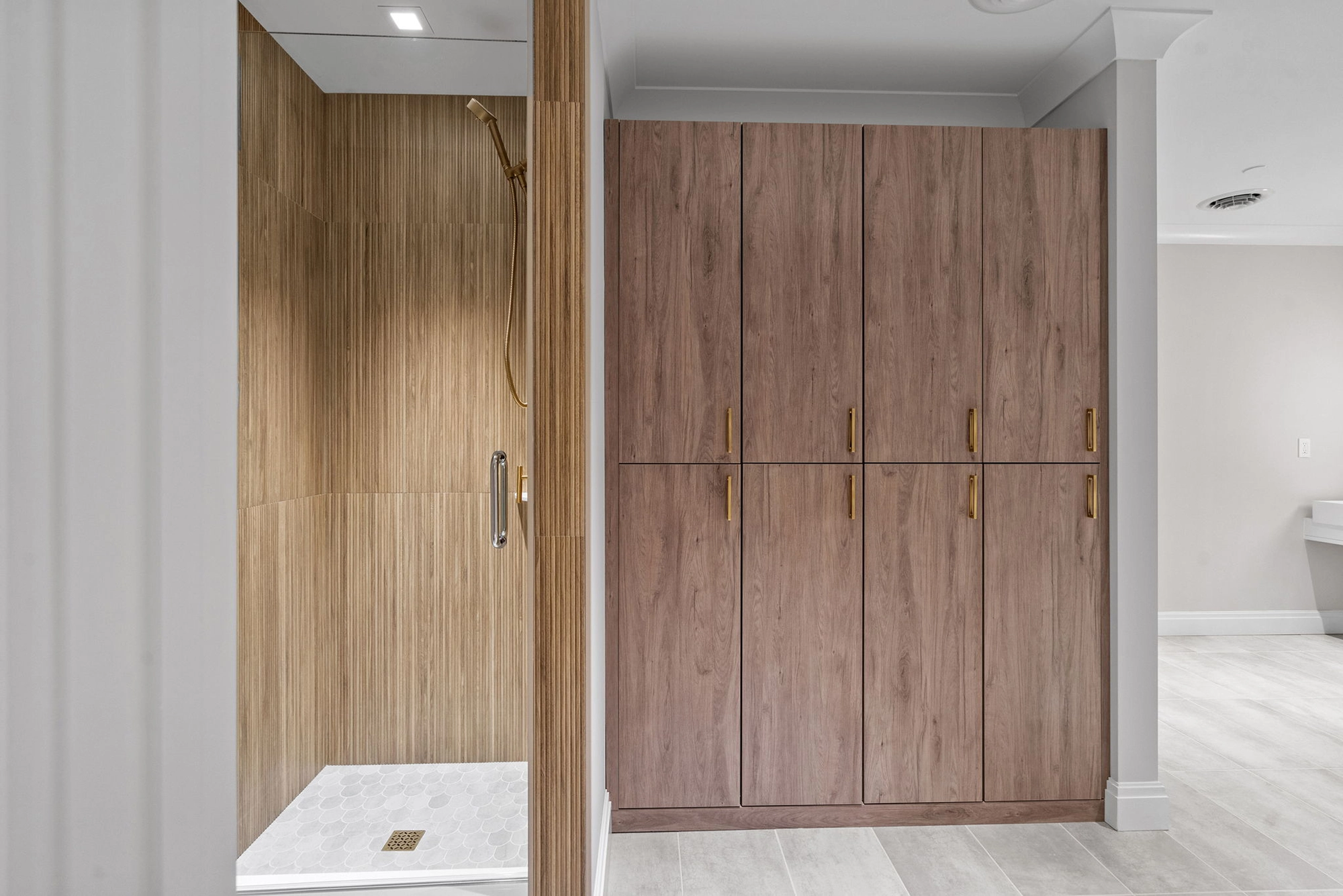 45 or 365 broadway amenities