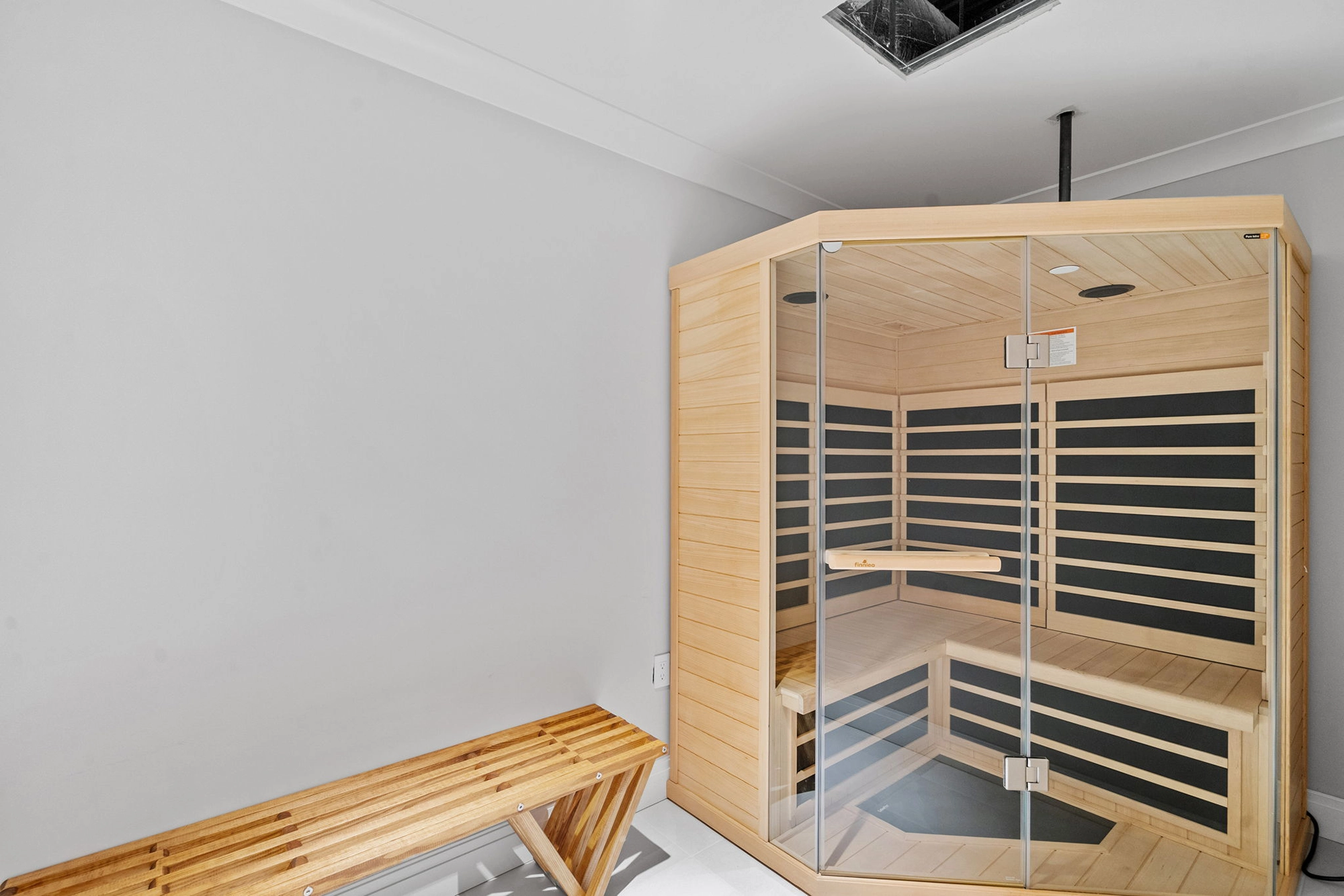 54 or 365 broadway amenities