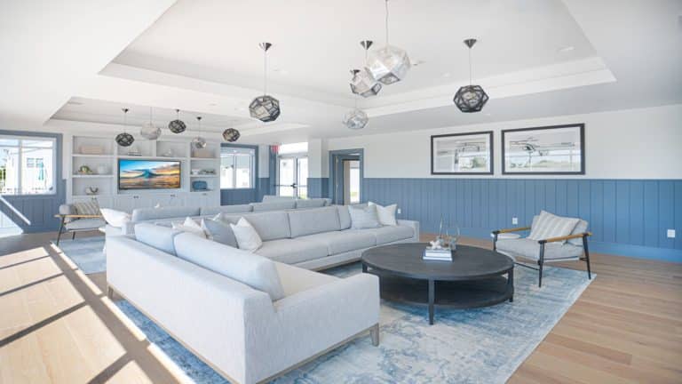  - View 10, Opens Model BoxAmenity Lounge 09 07