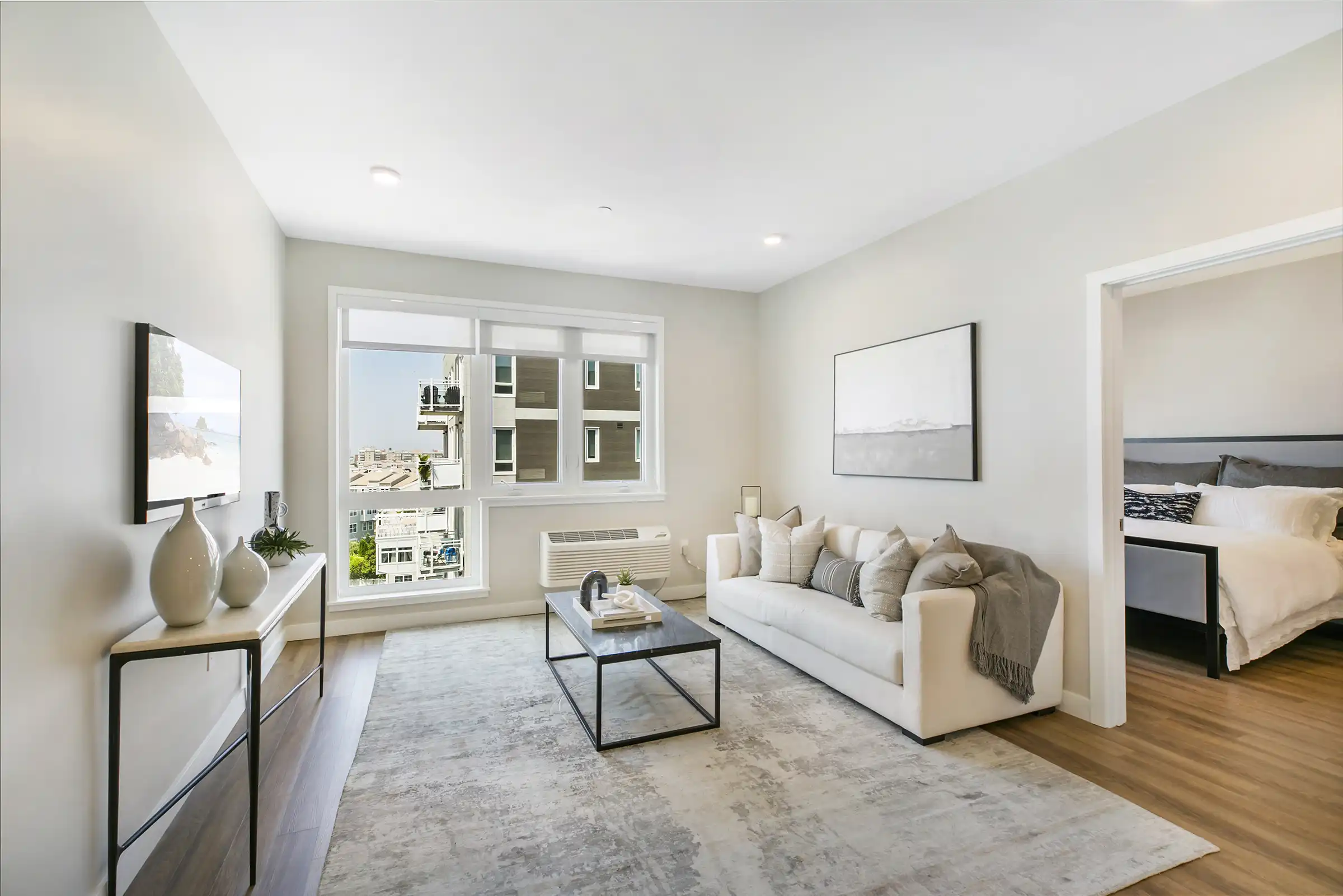  - View 3, Opens Model Box