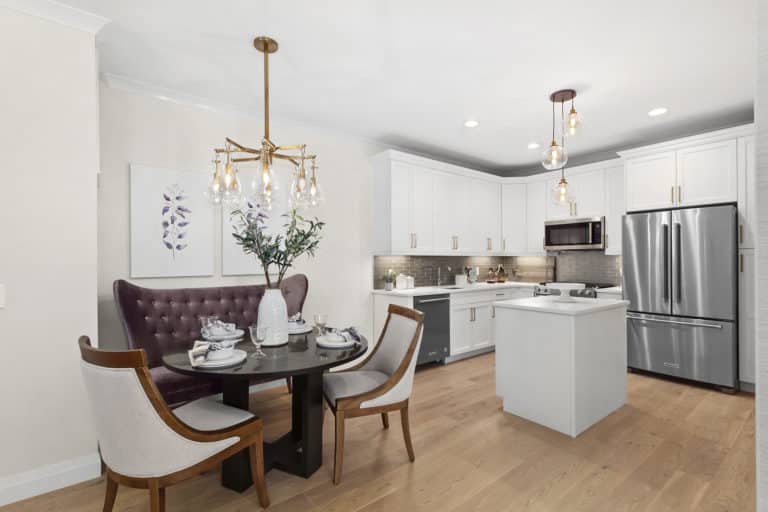Country Pointe Plainview Condo Suie Amherst 3 - View 23, Opens Model Box