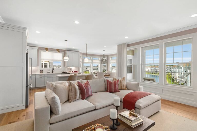 Living Room & kitchen