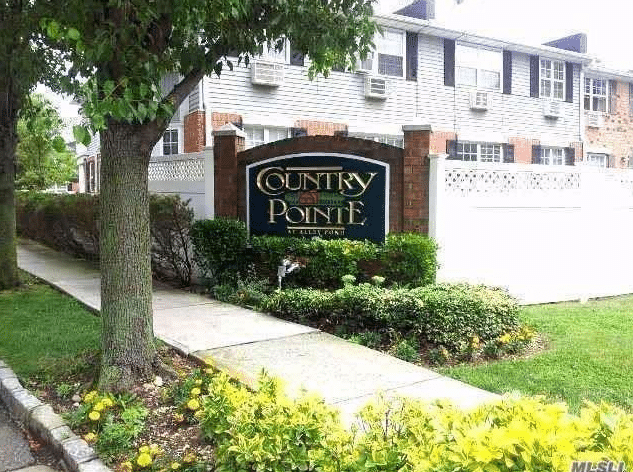 Country Pointe Alley Pond Sign