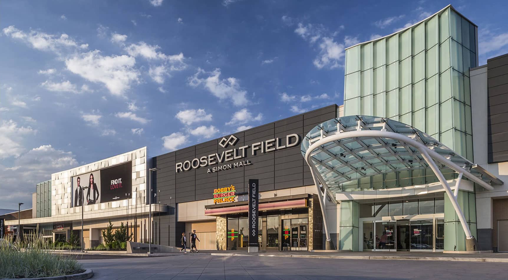 Meadowbrook Pointe shopping mall front image