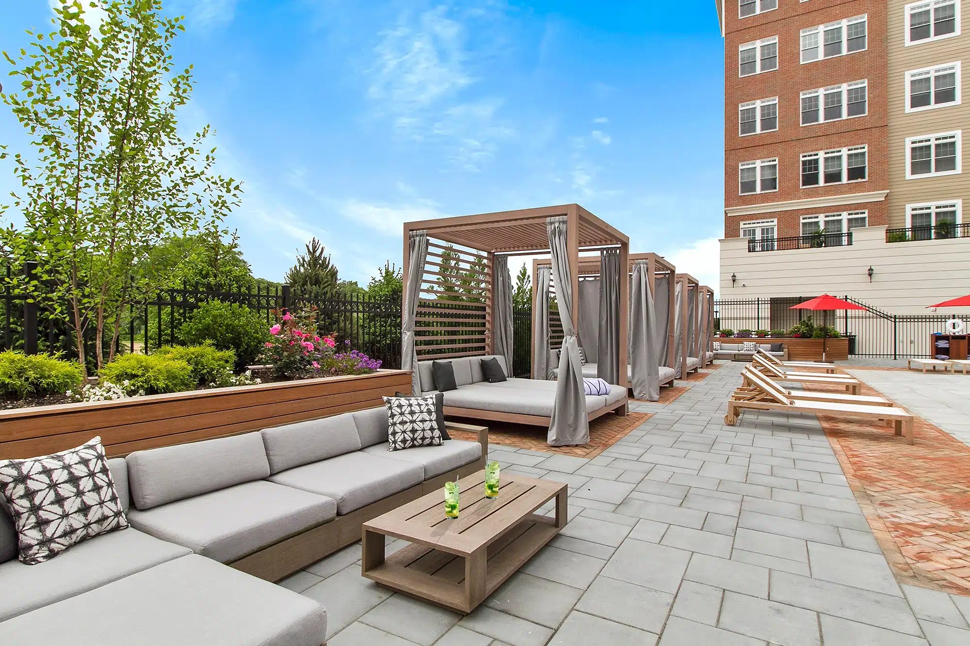 Vanderbilt Pool Deck - View 5