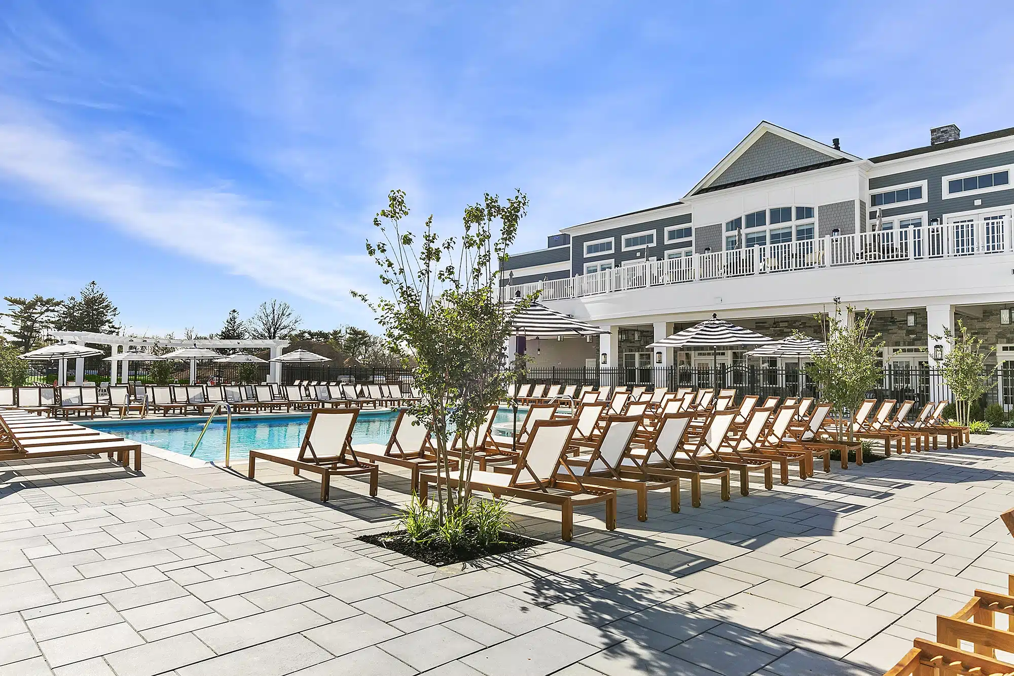 pooldeck
