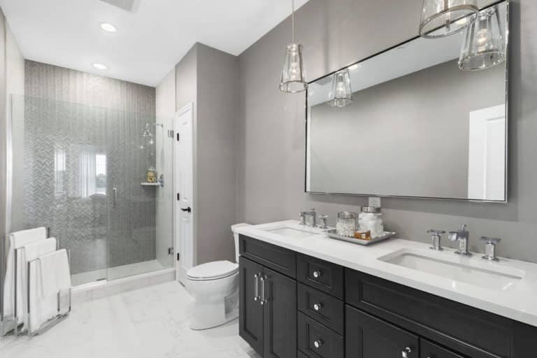  - View 3, Opens Model Box