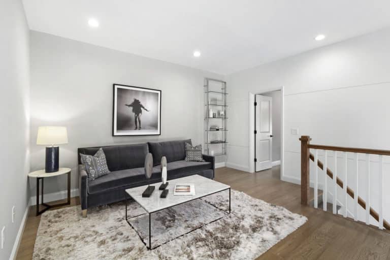  - View 5, Opens Model Box