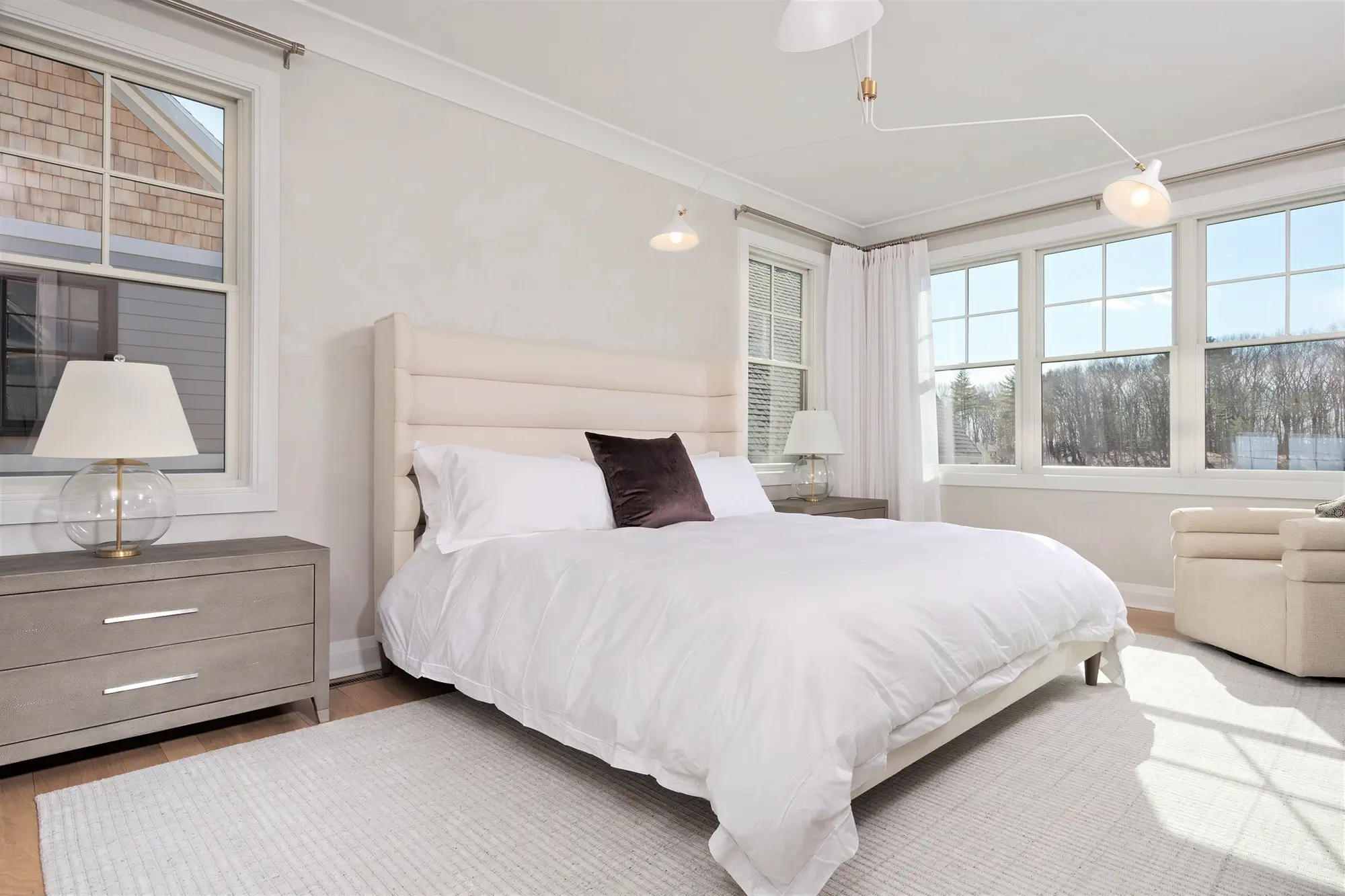 Oak Ridge - bright bedroom - View 23