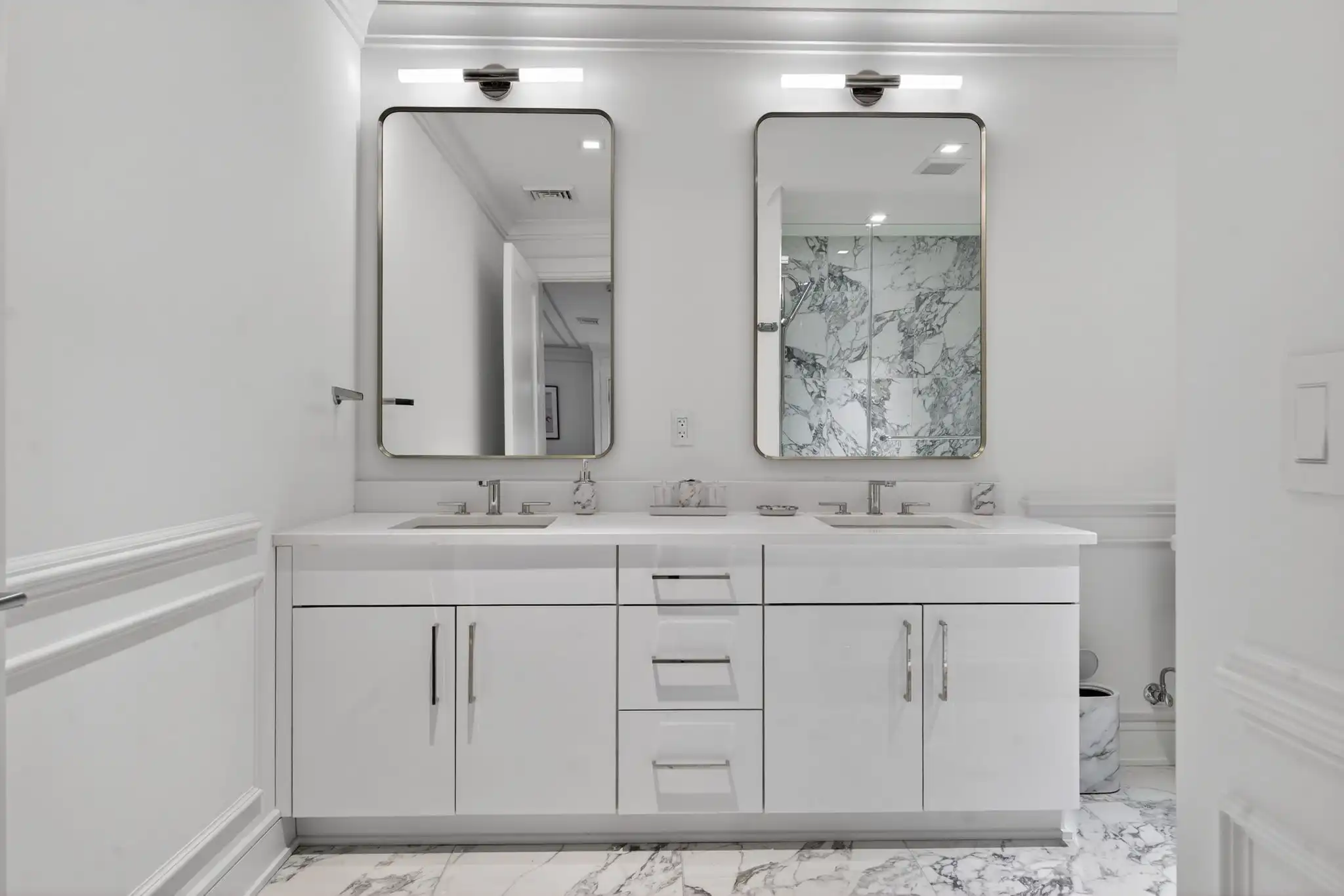 Adelphi N Model bathroom - View 11