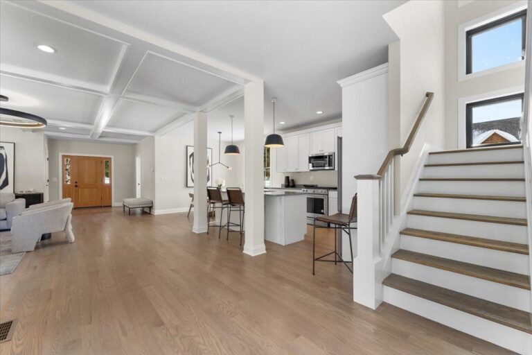  - View 11, Opens Model Box