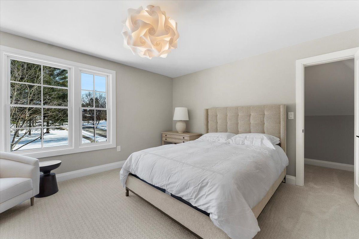 Interior of home at Oak Ridge in Saratoga Springs - View 10