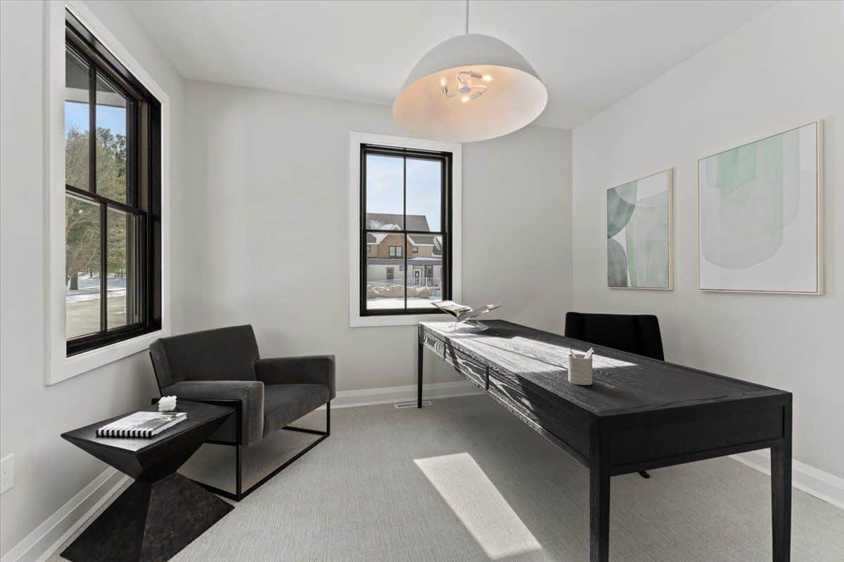 Interior of home at Oak Ridge in Saratoga Springs - View 21