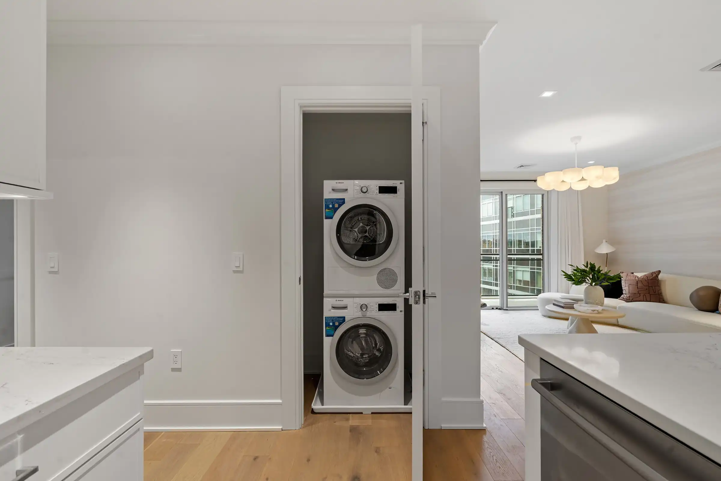 Adelphi Interior Laundry Image - View 8