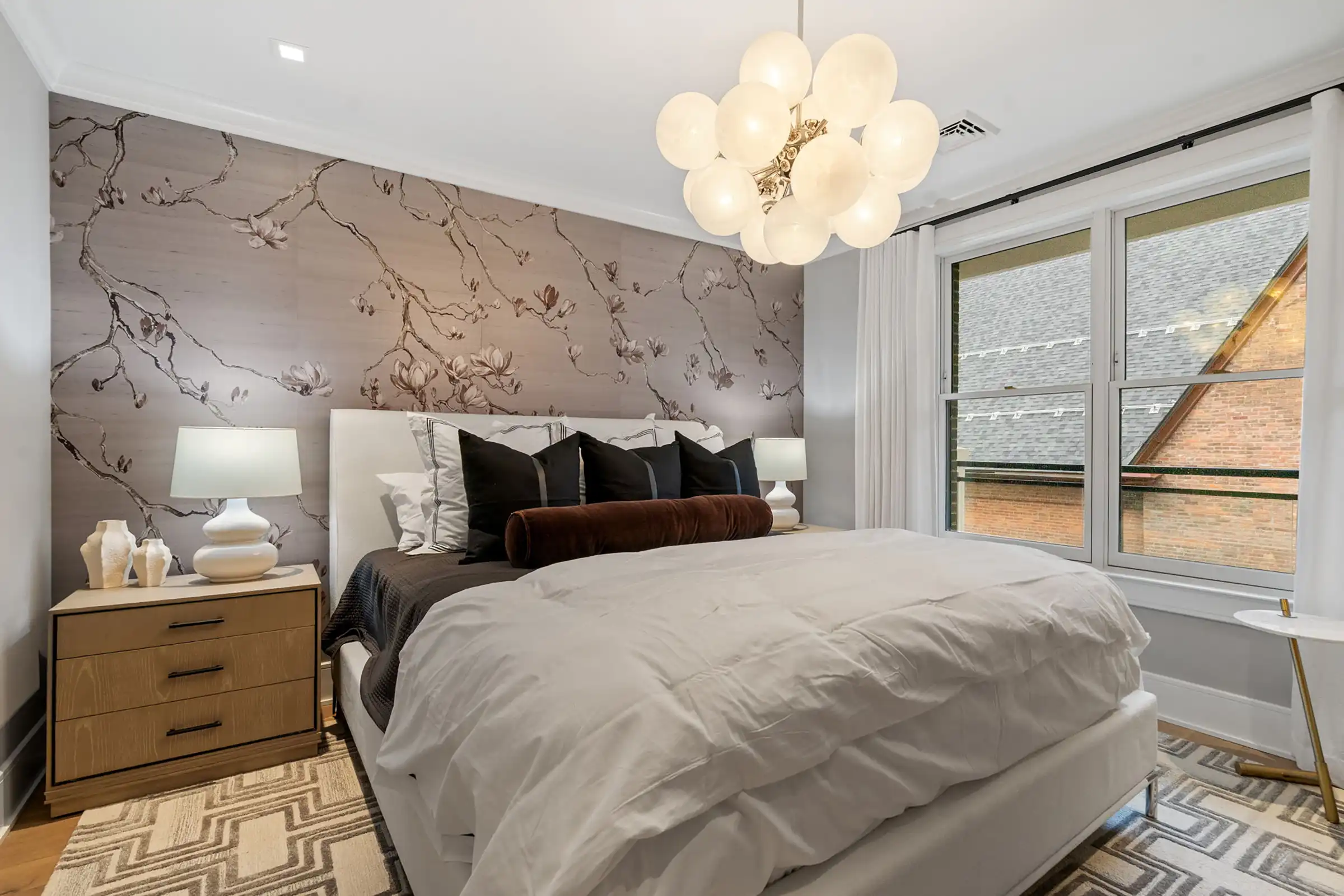 Adelphi Interior Bedroom Image - View 19