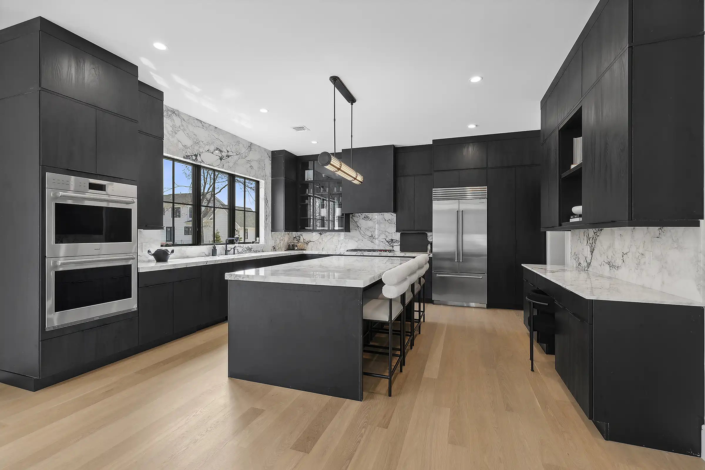 Interior Image of a Kitchen at Country Pointe Estates Westhampton - View 36