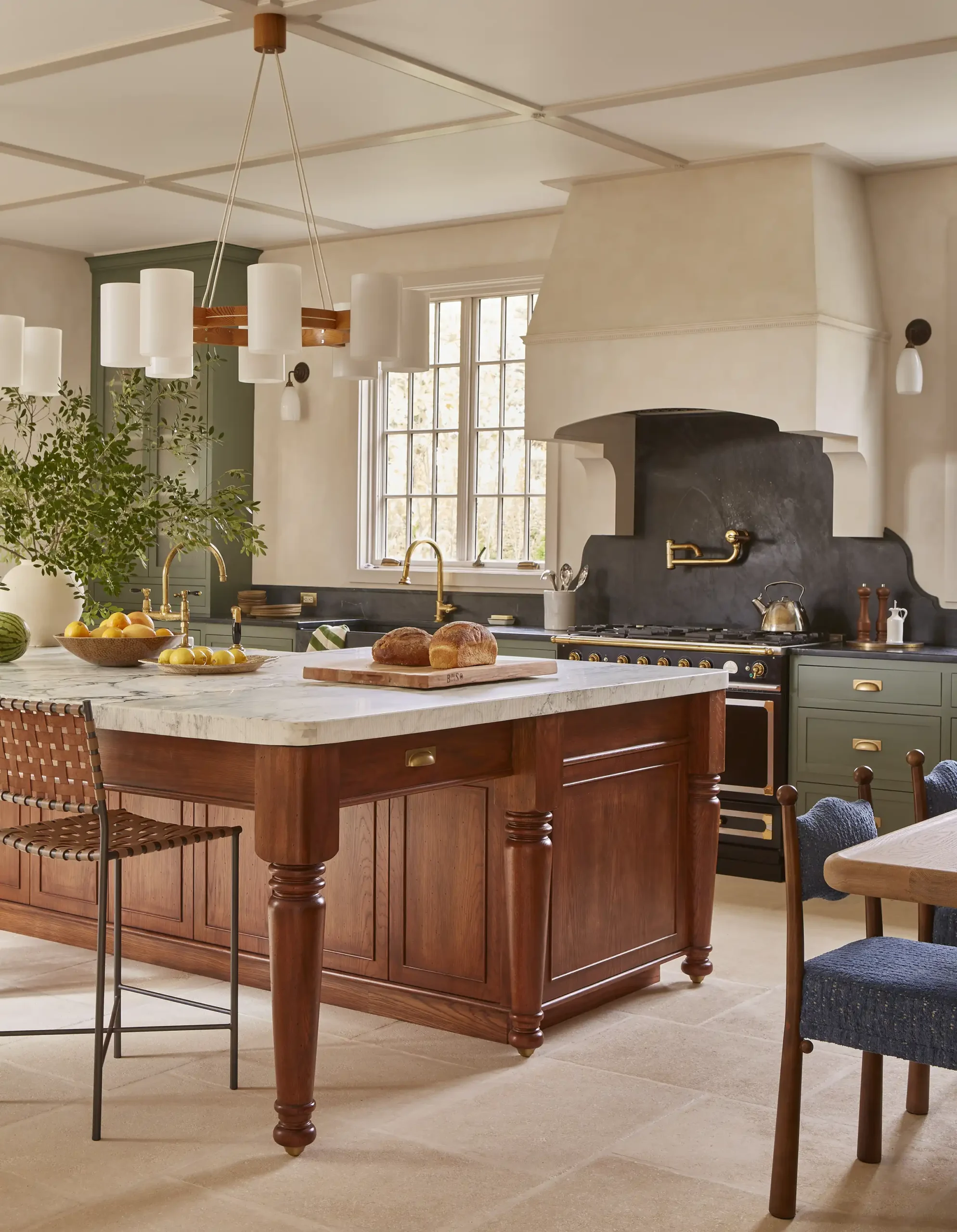 Interior Image of a Kitchen at Oak Ridge - View 19