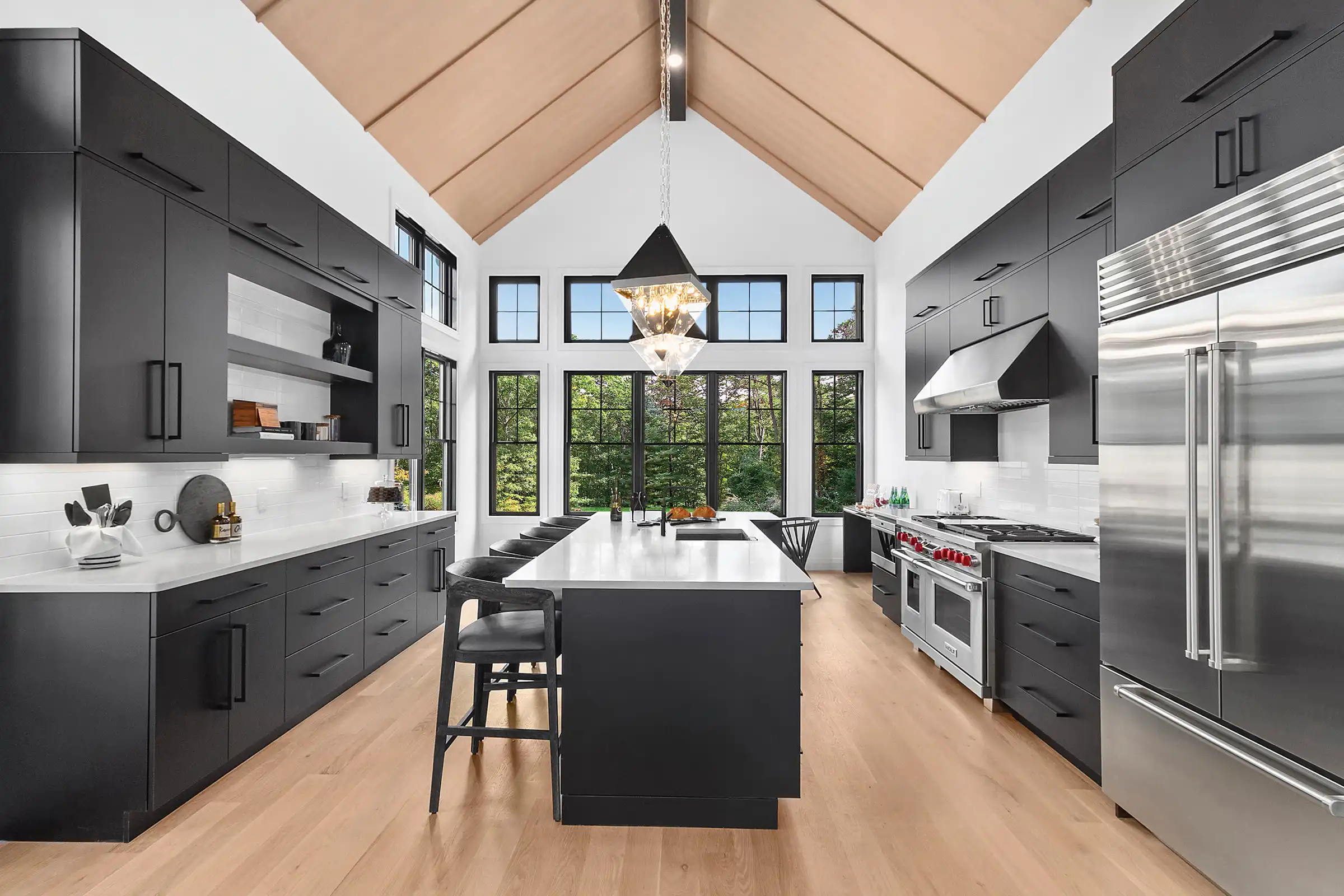 Interior Image of a Kitchen at Country Pointe Plainview - View 15