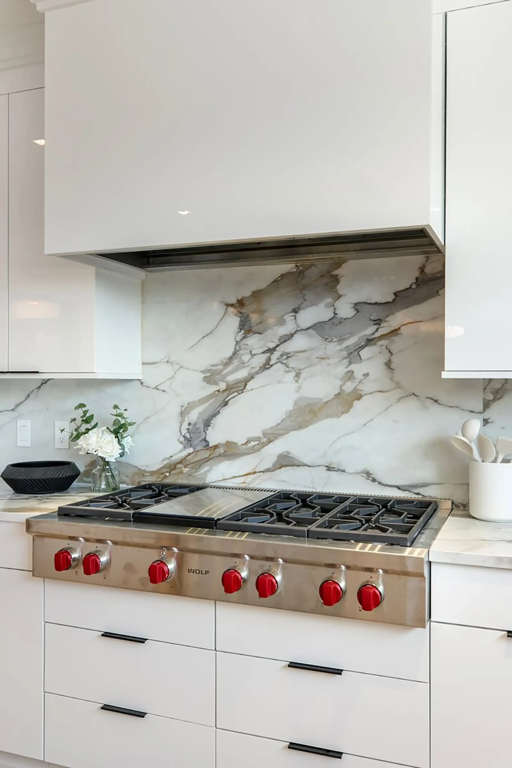 Interior Image of a Kitchen at The Residences at the Adelphi Hotel - View 34