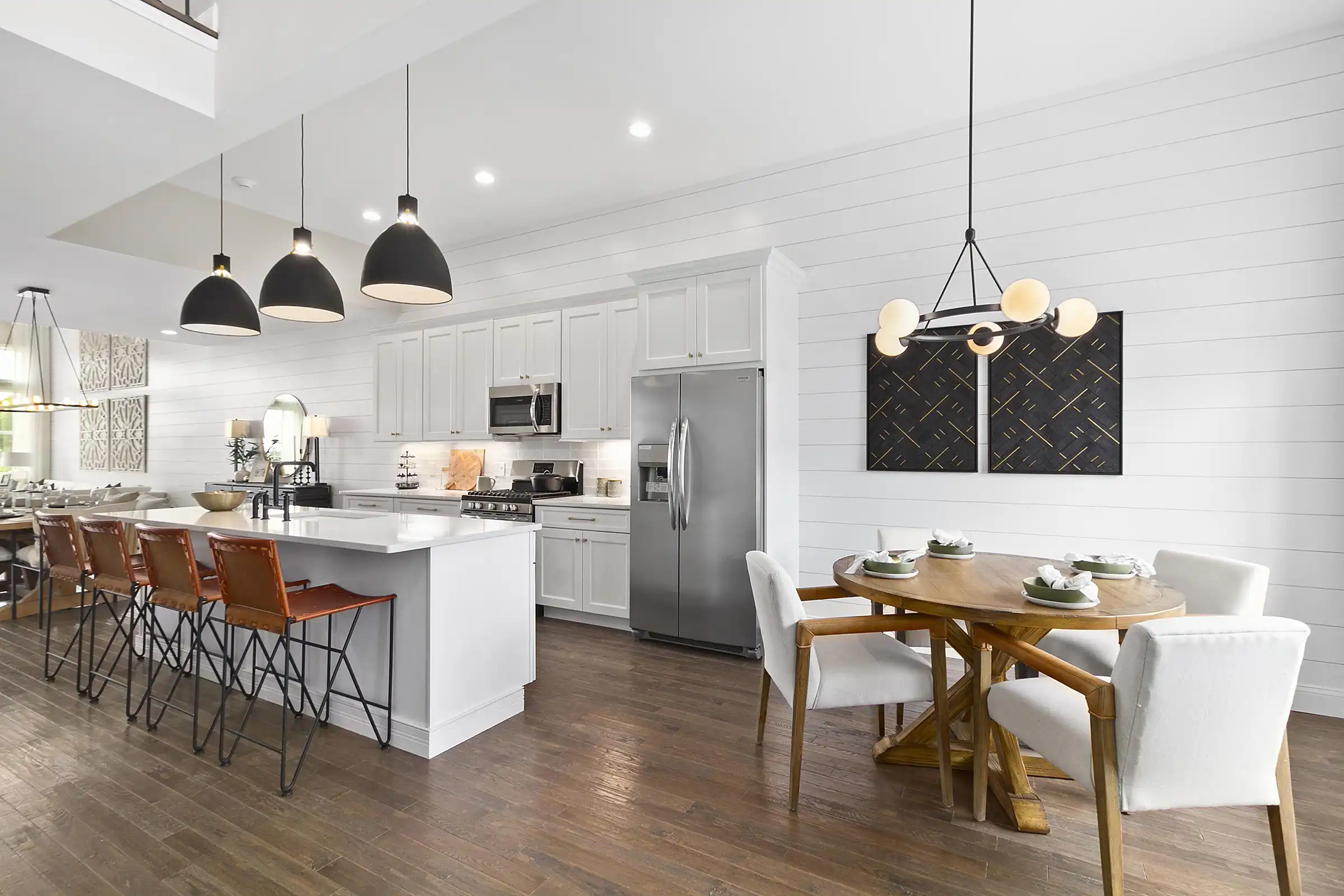 358 WAVELL AVE - View 1