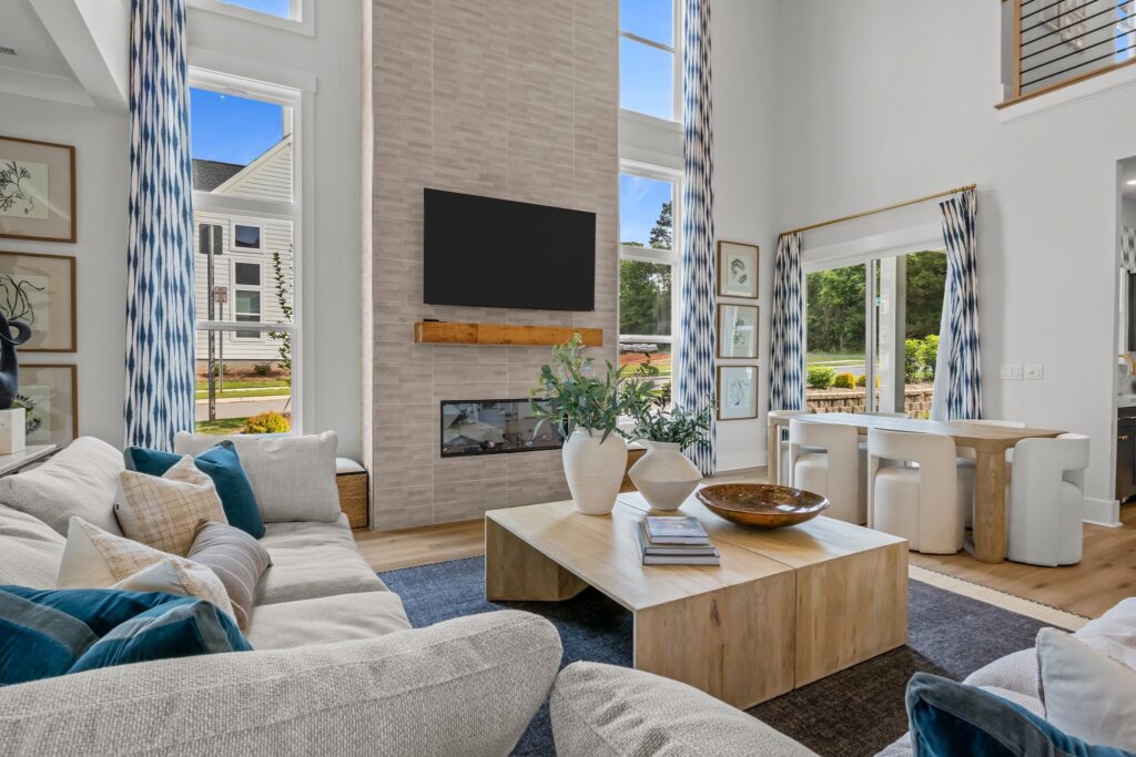 Interior image of 4344 Morning Mist Drive.
