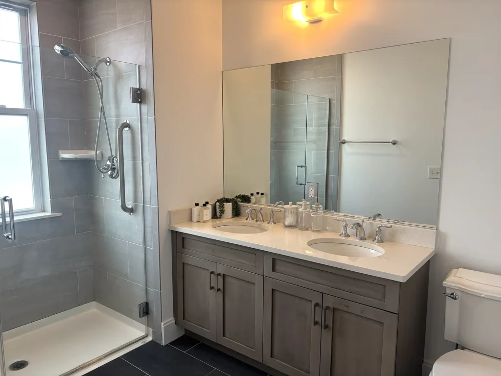 613 Marina Pointe Interior - View 6, Opens Model Box