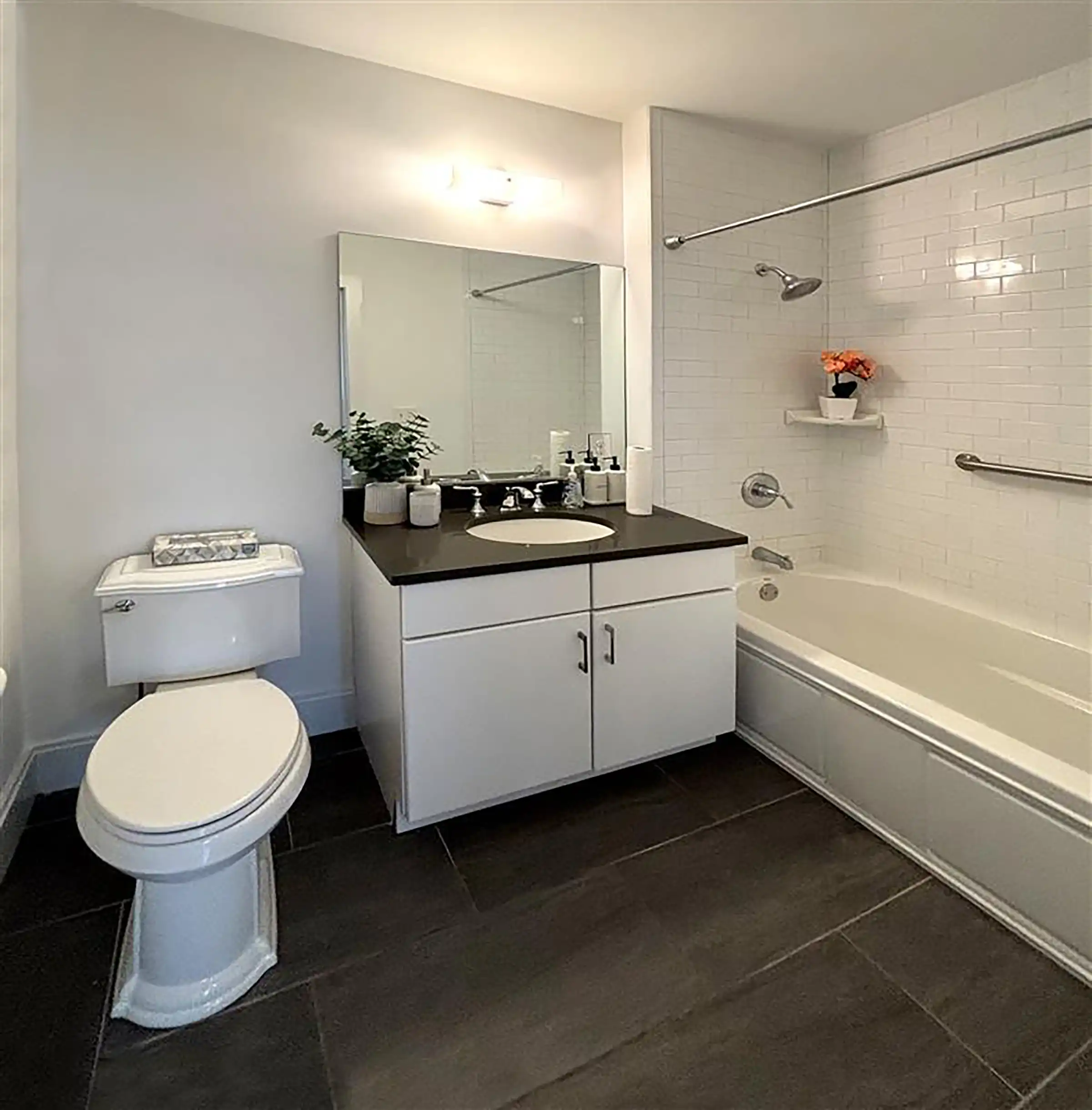 613 Marina Pointe Interior - View 7