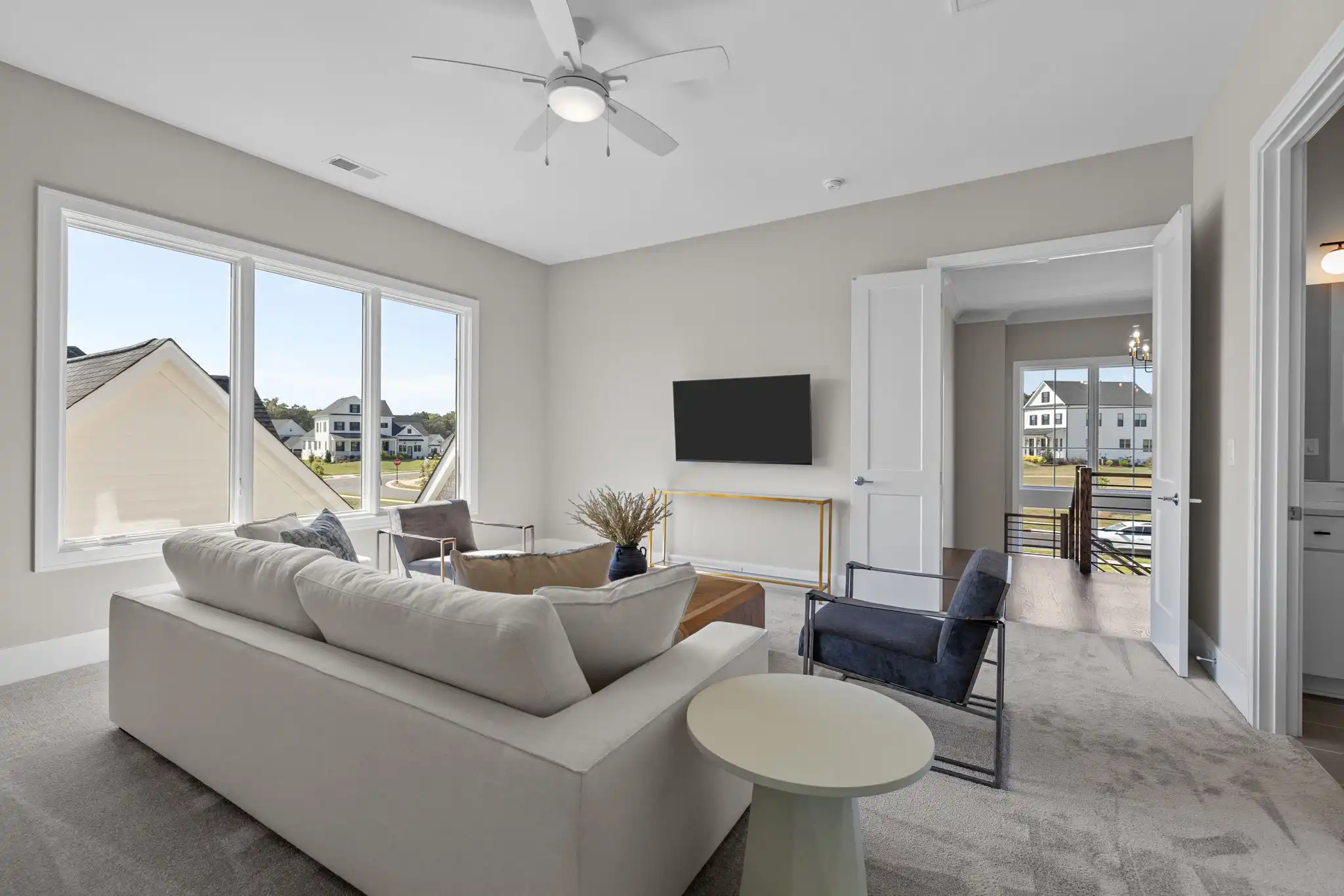  - View 30, Opens Model Box